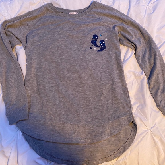 Red Camel Tops - NWOT!! Small Long Sleeve Tee!